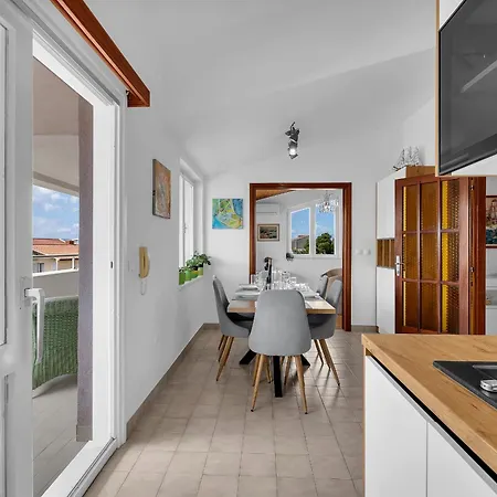 Silvana Appartamento Makarska